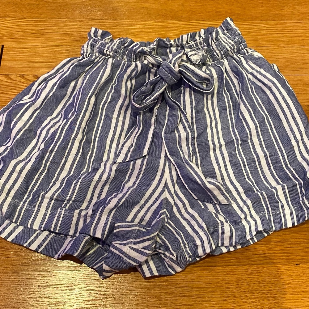 striped flowy shorts